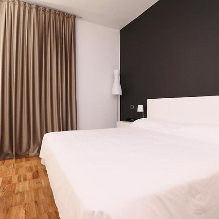 Hotel Aleramo Asti Kültér fotó