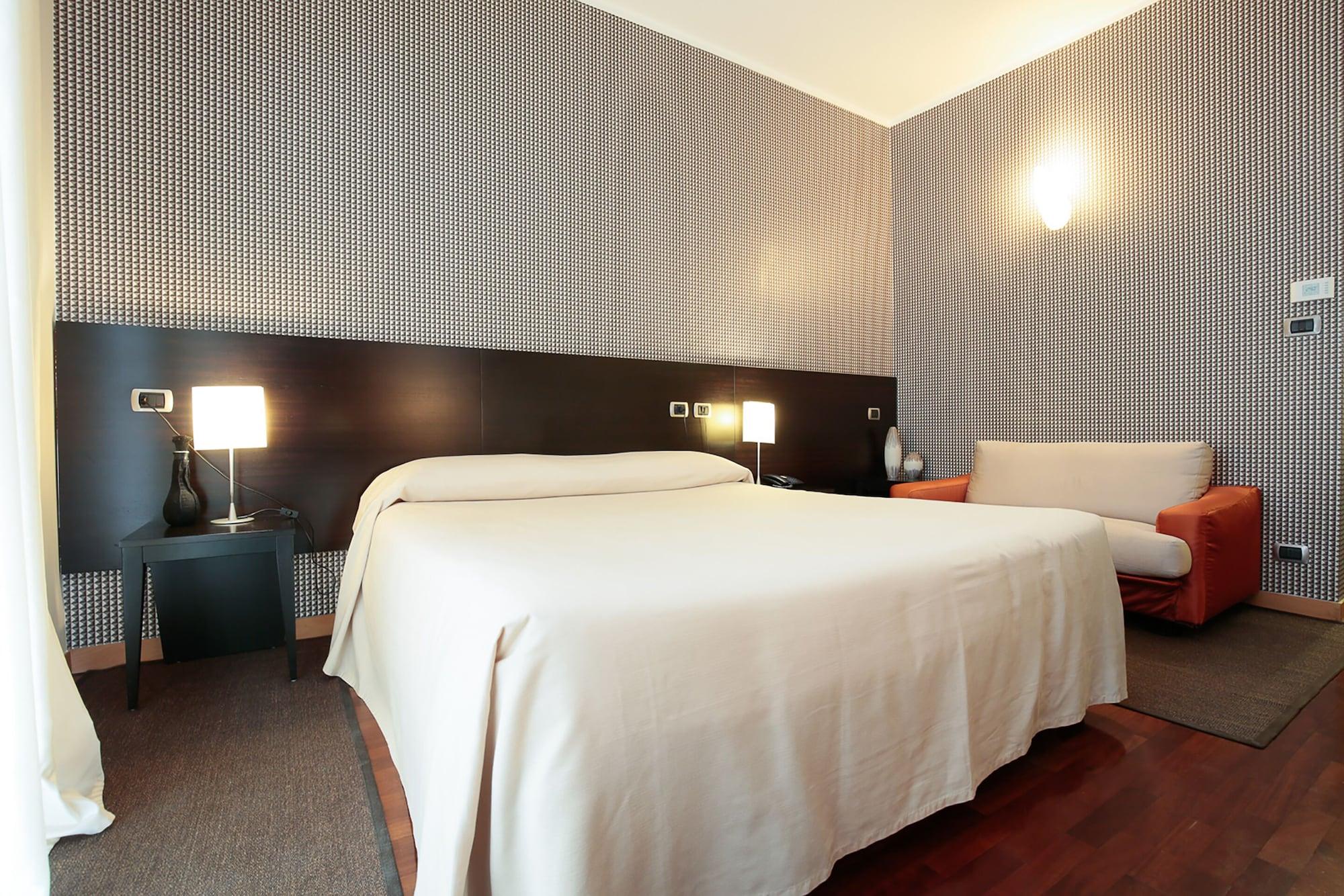 Hotel Aleramo Asti Kültér fotó