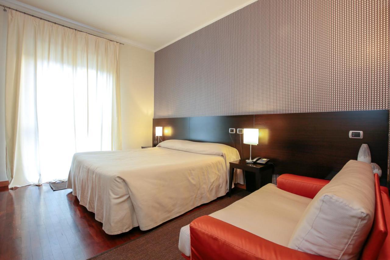 Hotel Aleramo Asti Kültér fotó